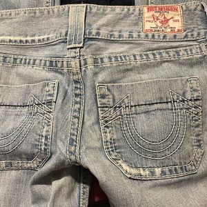 Womens true religion vintage size 29 MUST HAVE jeans!